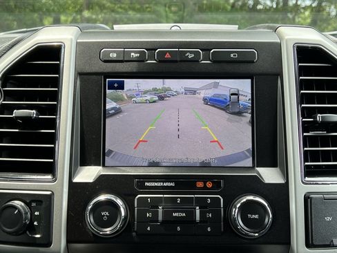 Used 2021 Ford F250 Lariat AWD/4WD image 19