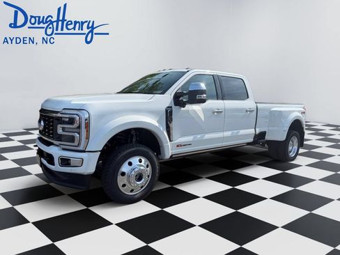 New 2026 Ford F450 Platinum w/ Platinum Plus Package AWD/4WD image 1