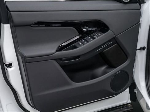 New 2026 Land Rover Range Rover Evoque S AWD/4WD image 25