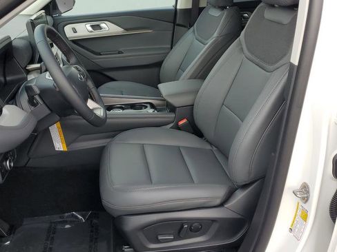 New 2026 Ford Explorer Active w/ Active Comfort Package image 15
