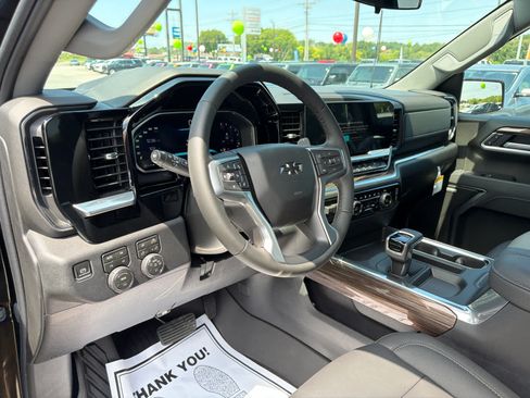 New 2026 Chevrolet Silverado 1500 RST w/ RST All Star Premium Package AWD/4WD image 17