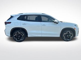 New 2026 Volkswagen Tiguan SEL R-Line AWD/4WD video 2