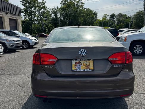 Used 2012 Volkswagen Jetta SE FWD image 5