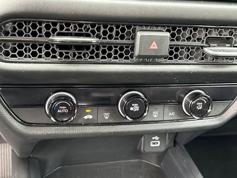 Used 2024 Honda HR-V LX image 23
