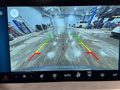 Used 2025 Ford Escape Platinum image 30