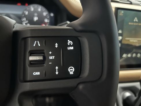 Used 2024 Land Rover Defender 130 X image 22