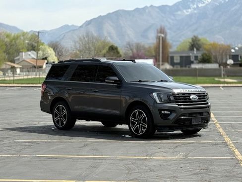 Used 2019 Ford Expedition Limited w/ Equipment Group 303A image 3