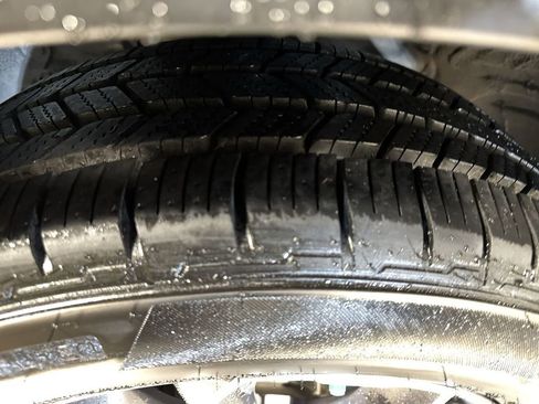 Used 2020 Honda CR-V EX-L image 12