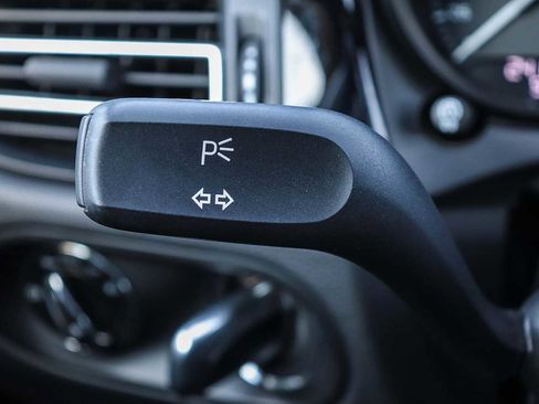 Used 2023 Porsche Macan image 29