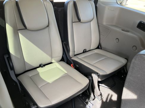 Used 2014 Ford Transit Connect XLT FWD image 18