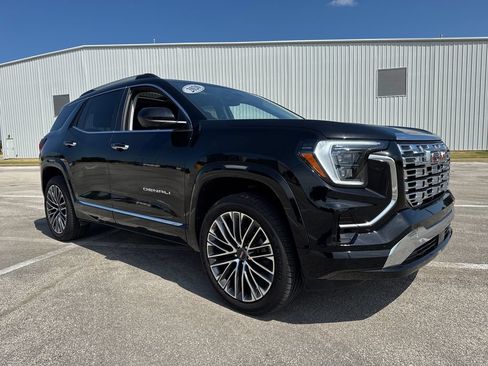 Used 2026 GMC Terrain Denali AWD/4WD image 9