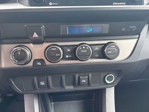 Used 2023 Toyota Tacoma SR AWD/4WD image 14