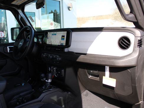 New 2026 Jeep Gladiator Sport image 28