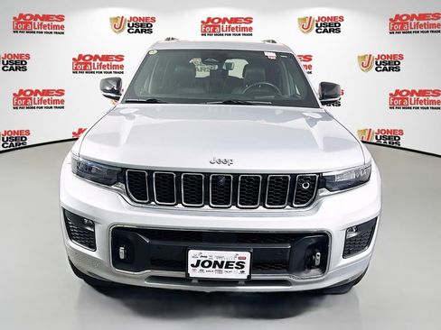 Used 2023 Jeep Grand Cherokee L Overland w/ Advanced Protech Group III AWD/4WD image 14