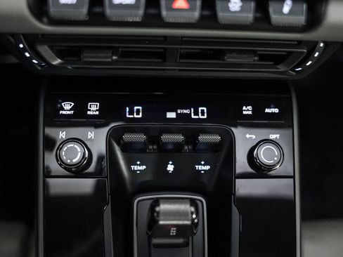 Certified 2020 Porsche 911 Carrera image 20