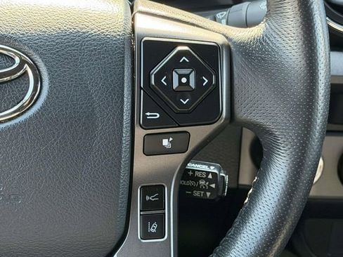 Used 2019 Toyota Tacoma TRD Off-Road image 17