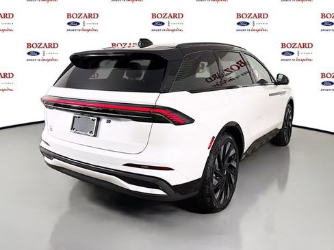 New 2026 Lincoln Nautilus Reserve w/ Jet Appearance Package AWD/4WD image 8