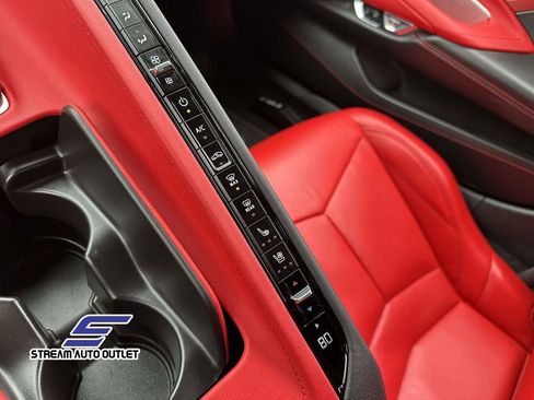 Used 2021 Chevrolet Corvette Stingray Preferred Cpe w/ 2LT image 30