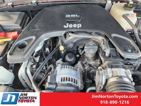 Used 2021 Jeep Gladiator Overland w/ Popular Equipment Package image 31