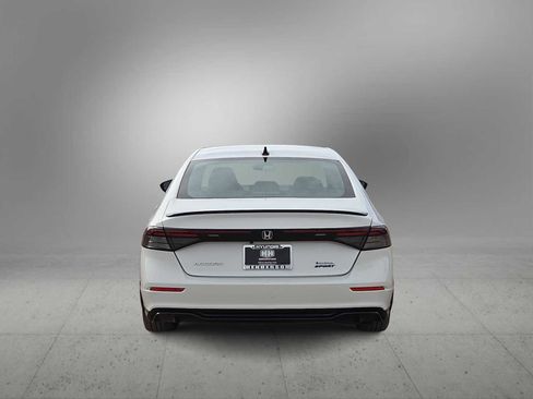 Used 2023 Honda Accord Sport image 7