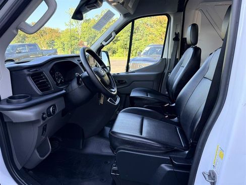 Used 2023 Ford Transit 250 Medium Roof RWD image 17