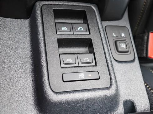 New 2025 Ford Bronco Badlands w/ Sasquatch Package image 25