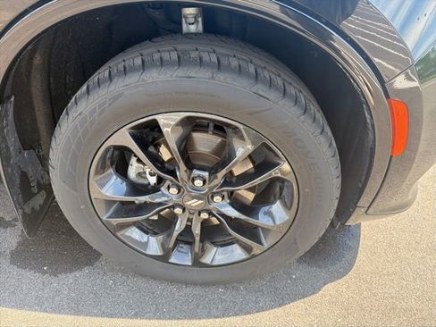 Used 2022 Dodge Durango SXT w/ Blacktop Package AWD/4WD image 4