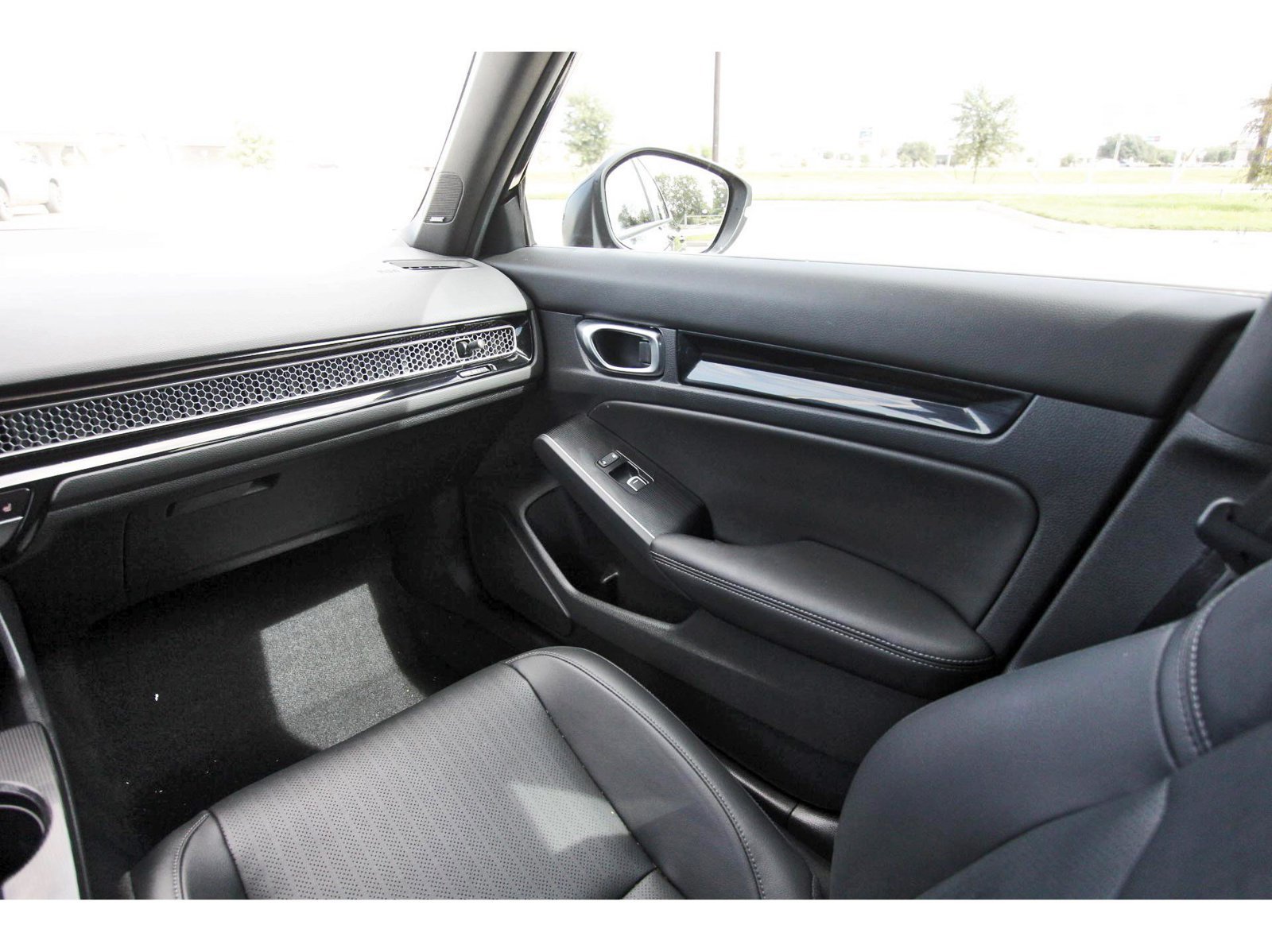 Used 2024 Honda Civic Sport Touring image 11