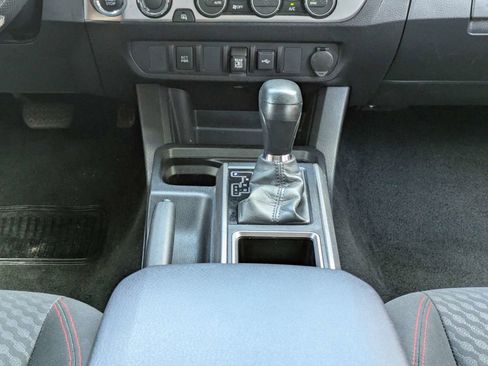 Used 2023 Toyota Tacoma SR5 AWD/4WD image 20