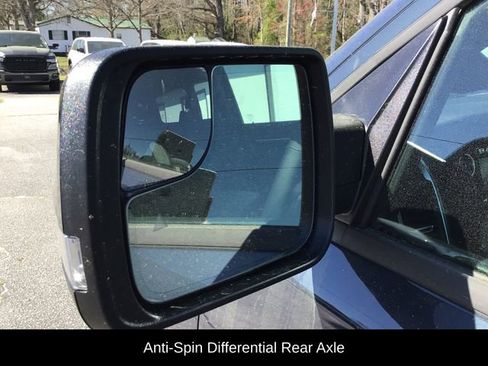 New 2026 RAM 1500 4x4 Crew Cab image 19