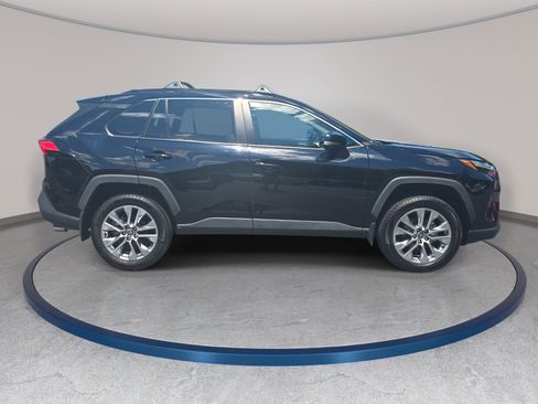Used 2025 Toyota RAV4 XLE Premium w/ Weather Package FWD image 4