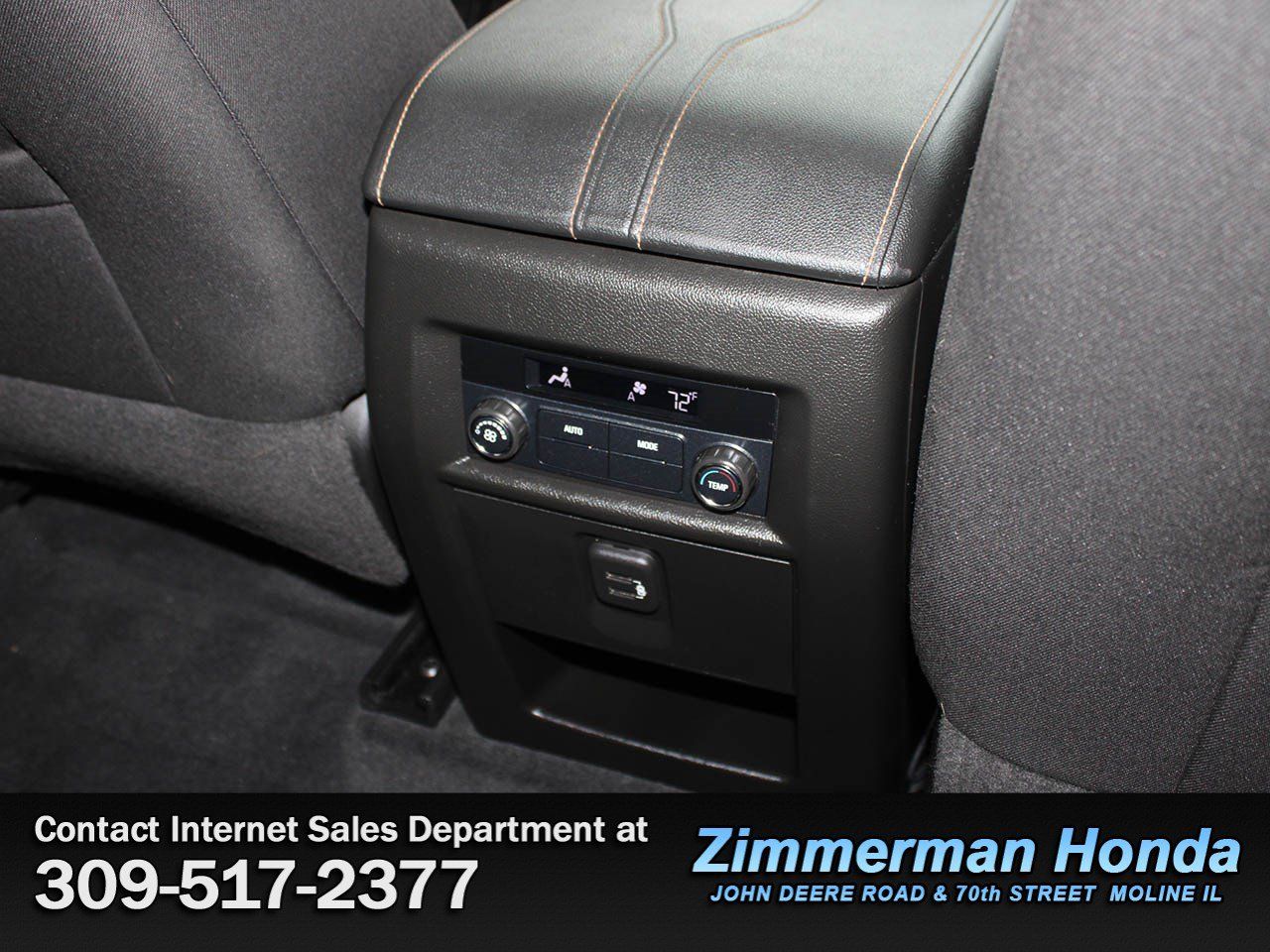 Used 2019 Chevrolet Traverse LT FWD image 10