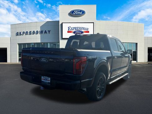 Used 2025 Ford F150 Platinum image 6