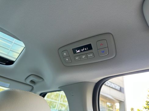 New 2026 Kia Carnival SX image 30