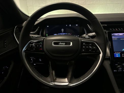 Used 2023 Jeep Grand Cherokee L Overland AWD/4WD image 25