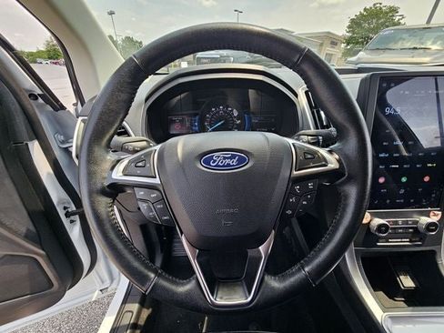 Used 2024 Ford Edge SEL AWD/4WD image 28