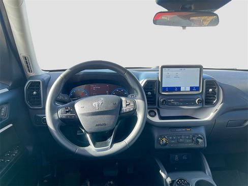 Used 2024 Ford Bronco Sport Heritage w/ Heritage Convenience Package image 21