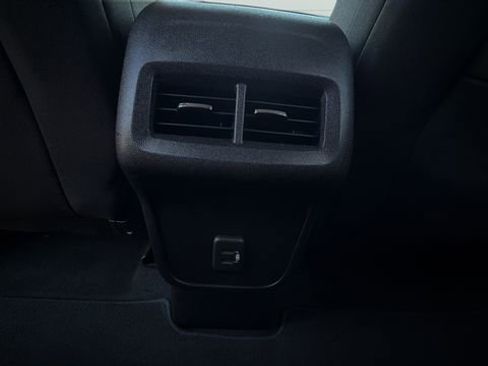 Used 2019 Chevrolet Equinox LT image 26