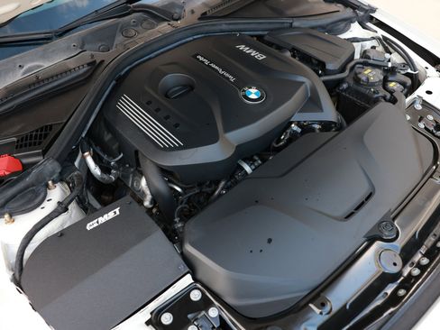 Used 2018 BMW 330i Sedan w/ M Sport Package image 53