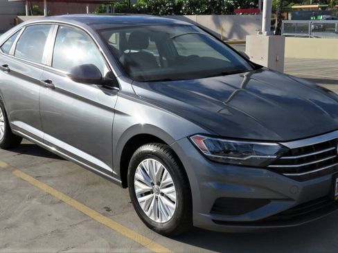 Used 2019 Volkswagen Jetta S w/ Driver Assistance Package FWD image 8