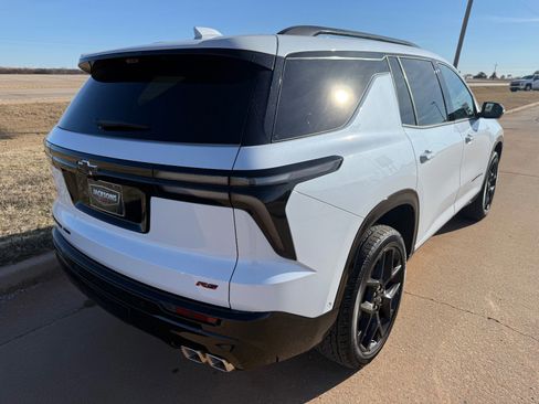 New 2026 Chevrolet Traverse RS image 3