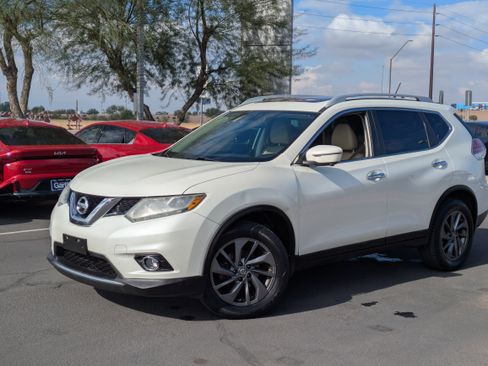 Used 2016 Nissan Rogue SL w/ SL Premium Package image 32
