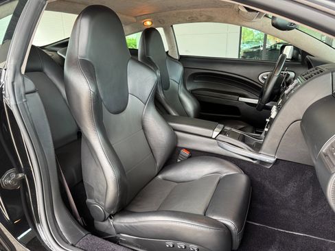 Used 2006 Aston Martin Vanquish S image 32