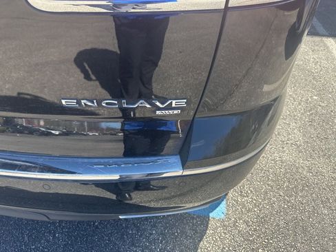 Used 2017 Buick Enclave Premium w/ Experience Buick Package image 7