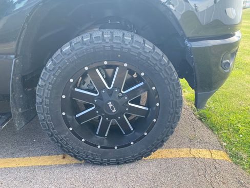 Used 2022 RAM 1500 Big Horn AWD/4WD image 4