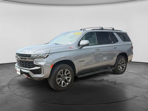 Used 2022 Chevrolet Tahoe Z71 w/ Luxury Package AWD/4WD image 4
