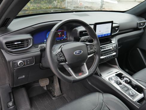 Certified 2021 Ford Explorer ST image 4