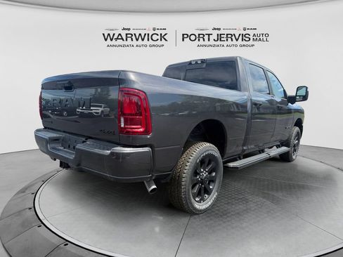 New 2026 RAM 2500 Big Horn AWD/4WD image 5