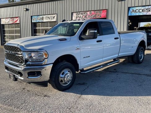 Used 2024 RAM 3500 Big Horn image 3