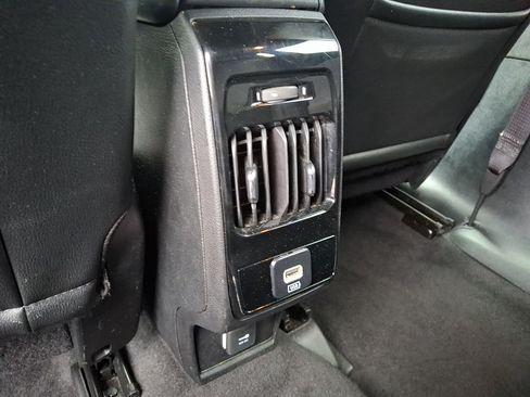 Used 2024 Jeep Compass Latitude AWD/4WD image 11